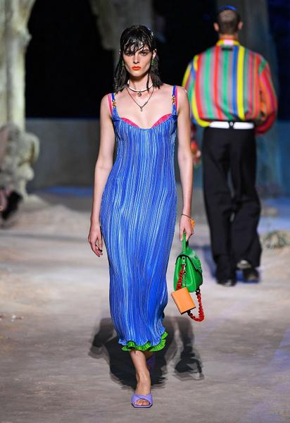 Коллекция Versace трет-а-порте сезона весна-лето 2021 / © East News