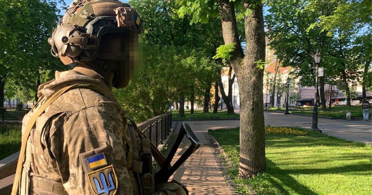 В центре Киева (https://t.me/+d-DQei6Zq-swYzBi) СБУ и Нацполиция проводят меры безопасности.