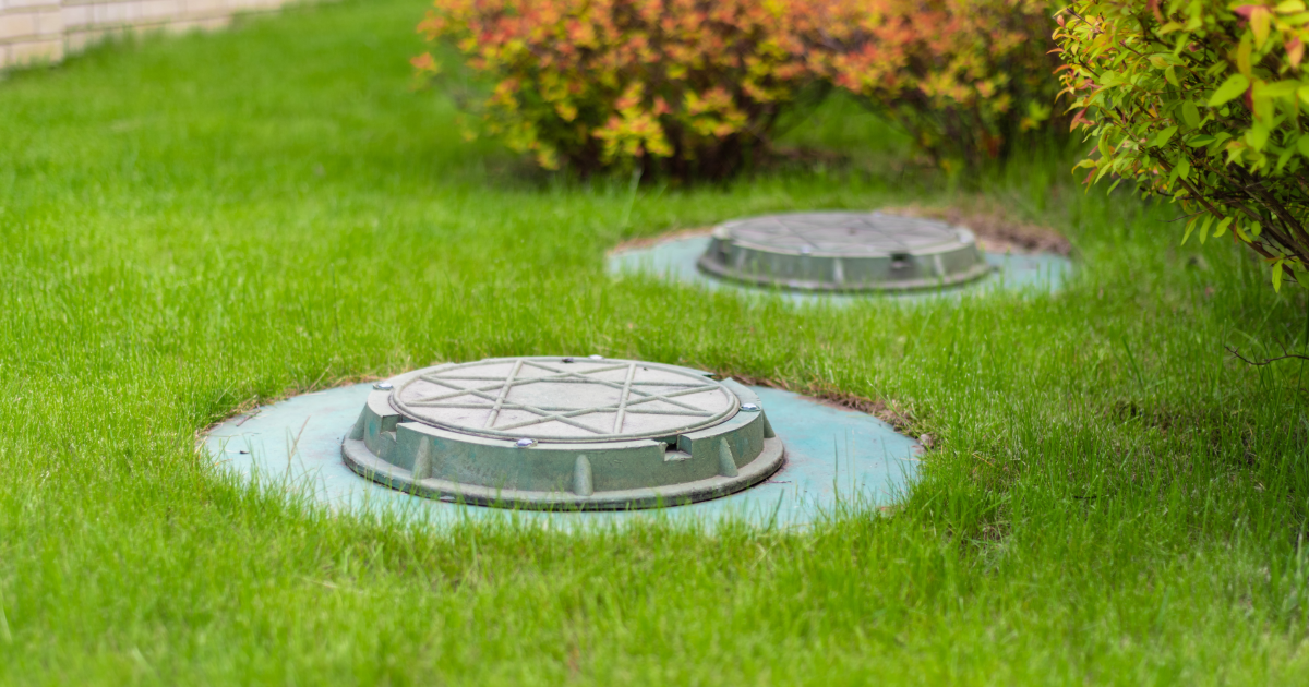 Як очистити вигрібну яму без викачування