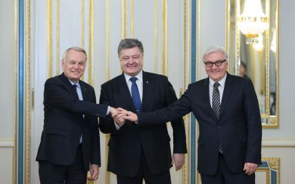 Порошенко обсудил  с главами МИД Франции и Германии ситуацию на Донбассе