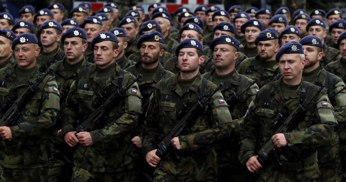 Чехія направить військових до Польщі