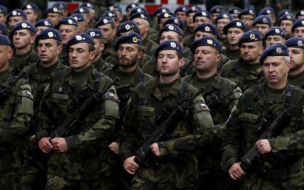 Чехия направит военных в Польшу