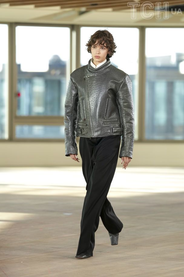 Показ Stella McCartney осінь-зима 2025-2026 / © Associated Press