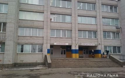 На Киевщине в двух школах распылили газ – эвакуировано 400 учеников