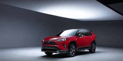 Toyota официально показала обновленный RAV4
