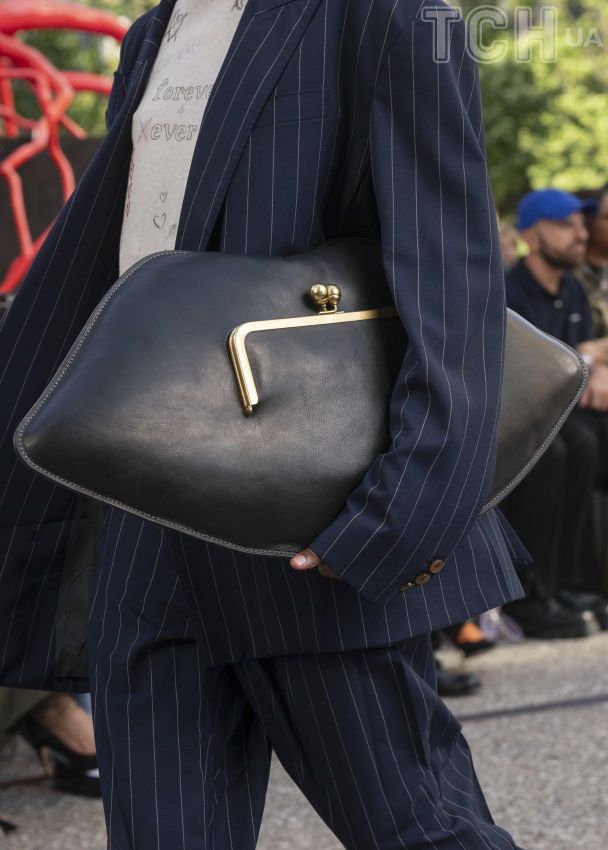 Сумки с показа бренда Coach весна-лето 2025 / © Getty Images