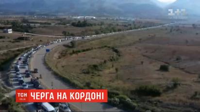 На границе между Грецией и Албанией образовалась пробка длиной 20 километров