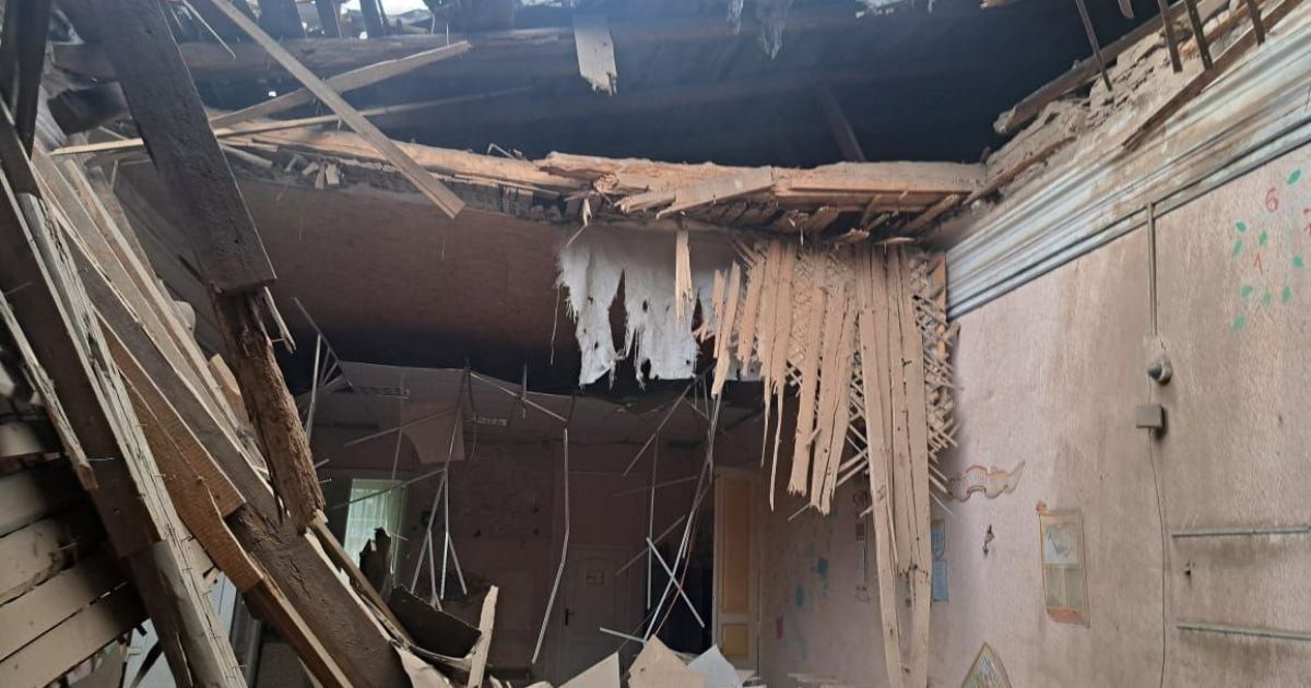 Руйнування в Нікополі внаслідок обстрілу