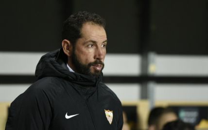 "Севилья" уволила тренера после неожиданного вылета из Лиги Европы