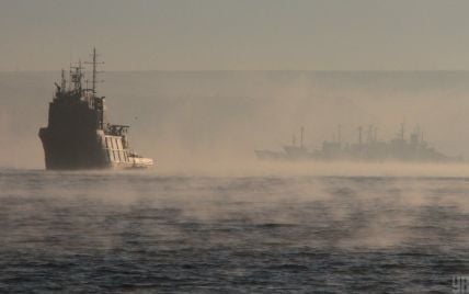 Російський дрон атакував корабель українських прикордонників у Чорному морі