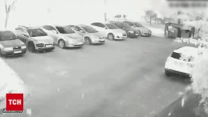 Момент взрыва, унесшего жизнь мамы с младенцем в Киеве, попал на видео