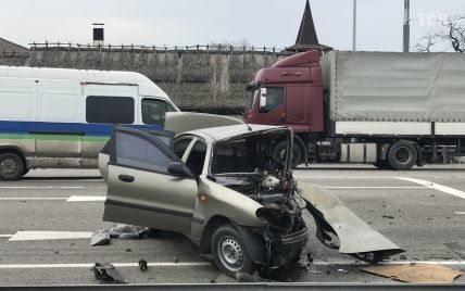 Смертельная авария на Обуховской трассе: Lanos ехал на красный сигнал светофора