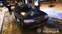 Погрожували ножем і викрали авто: у Києві троє іноземців пограбували таксиста