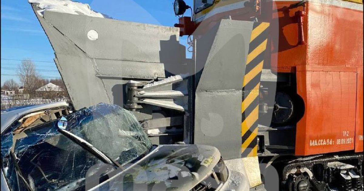 Возвращались из школы: в России в аварии со снегоуборочным поездом погибли трое второклассников