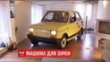 Поляки вирішили купити раритетне авто для Тома Генкса