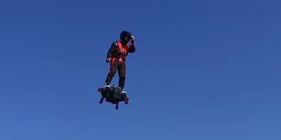 В Сети появилось видео успешного испытания летающей доски