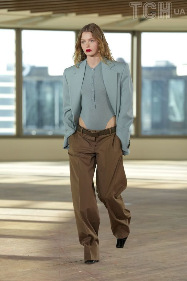 Показ Stella McCartney осінь-зима 2025-2026 / © Associated Press