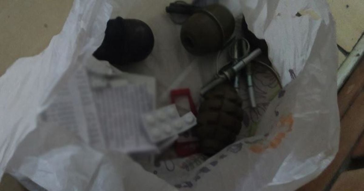 В Киеве пьяный мужчина предлагал встречным купить у него гранаты РГД-5 и Ф-1