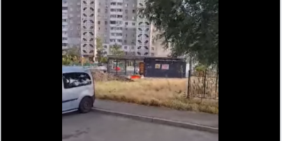 Високовольтні дроти кинули на вулиці: у Києві сталося потужне закорочення
