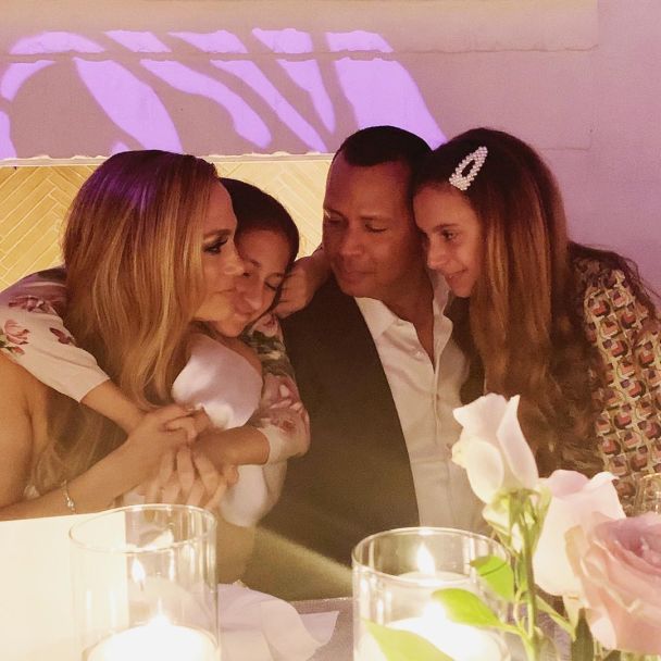  / © instagram.com/jlo