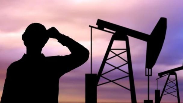 ЕС планирует новую формулу нефтяных санкций против России — Bloomberg
