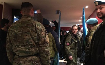 У Росії прихильники бойовиків "ЛДНР" зірвали показ фільму про війну на Донбасі