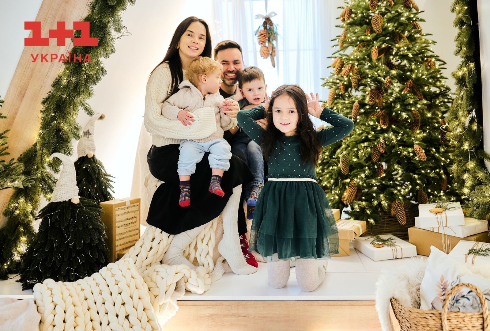 Тимур Мирошниченко с семьей / © 