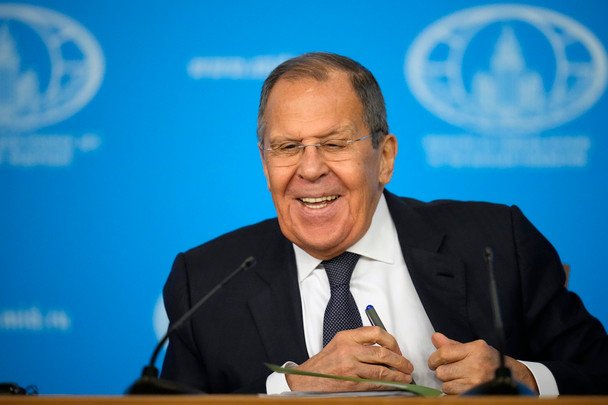 Россия давит на "нелегитимность" Зеленского — новое заявление Лаврова