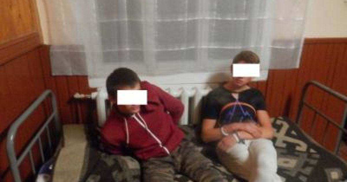 На Закарпатті п'яний підліток побив палицею прикордонника