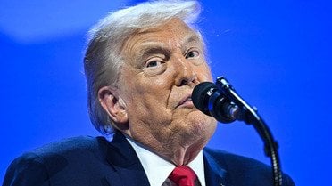 ТРАМПУ ВІДДАЮТЬ ЧАСТИНУ ГРЕНЛАНДІЇ! ЩО МІСТИТИМЕ ДОГОВІР?