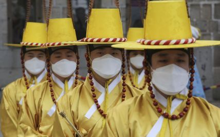 В Китае подтвердили еще 23 случая коронавируса: больные привезли инфекцию из-за рубежа