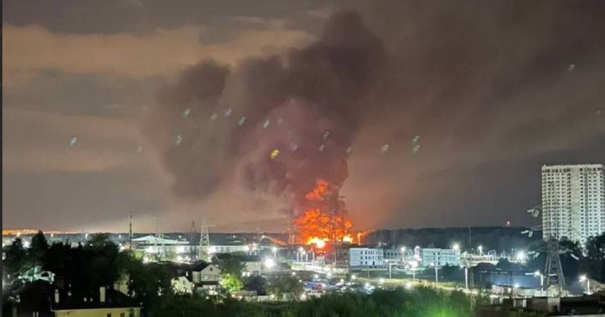 У підмосковному Одінцово сталась пожежа на складі