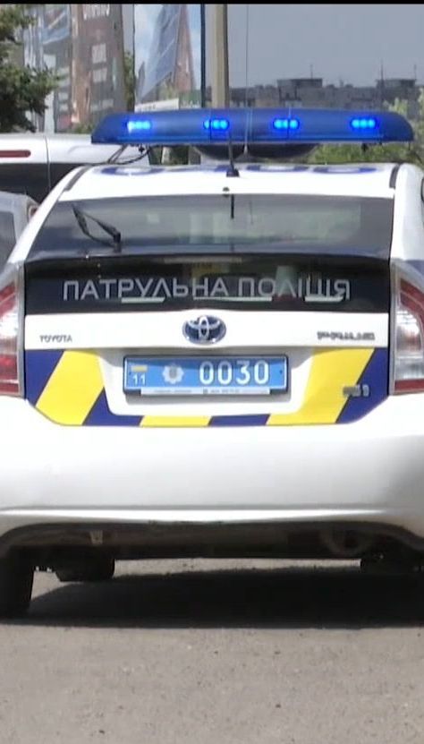 Преступники на Херсонщине сожгли авто с награбленным во время бегства от полиции