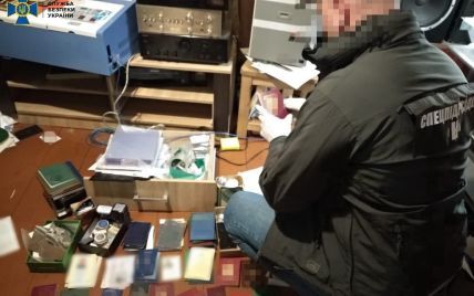У Житомирській області СБУ ліквідувала типографію, де виготовляли нелегальні паспорти