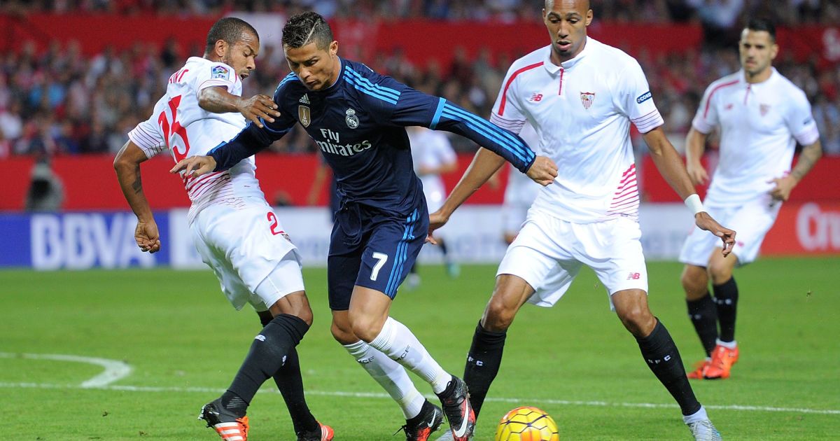 "Реал" и "Севилья" разыграют первый трофей следующего сезона.