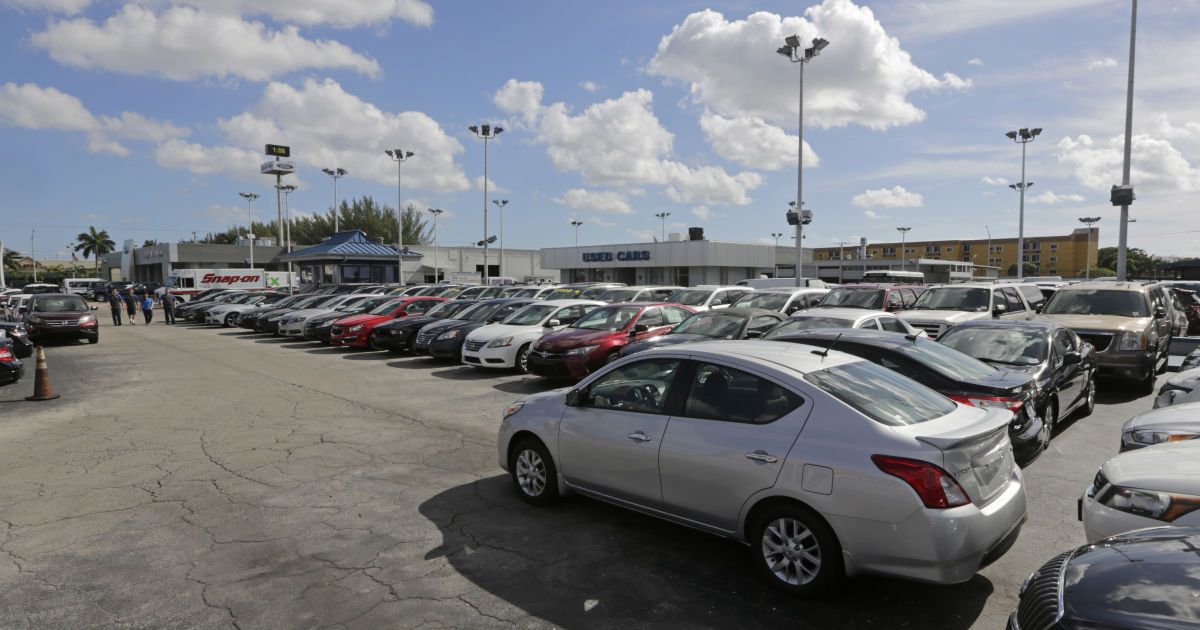 Автомобилистам рассказали, можно ли защититься от перекупщиков при выборе машины с пробегом