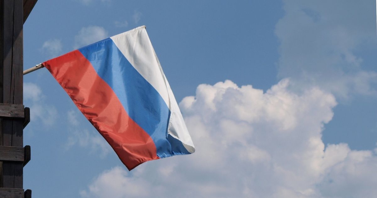 Российские депутаты отменили визит в США из-за снятых флагов РФ