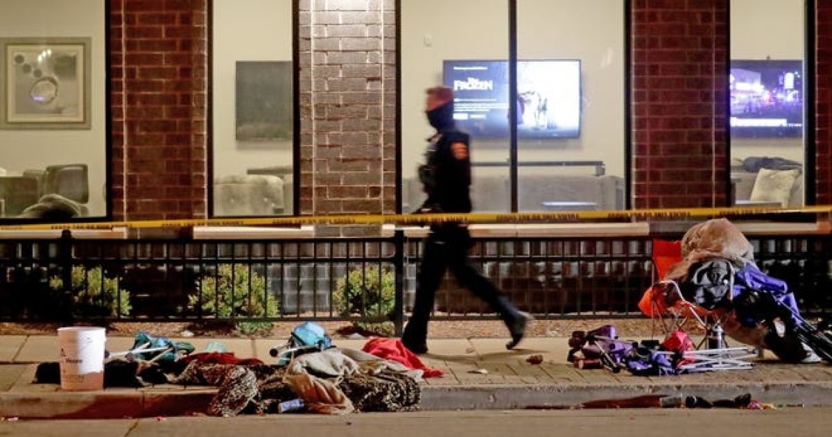 Mike De Sisti / Milwaukee Journal Sentinel / © Milwaukee Journal Sentinel