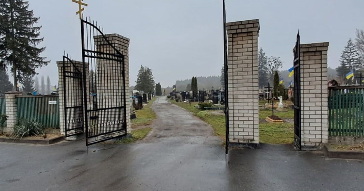 Вандализм и циничный грабеж в Житомирской области