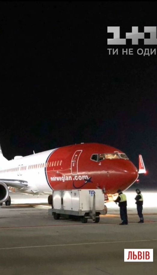 Самолет норвежской компании совершил экстренное приземление в Львовском аэропорту