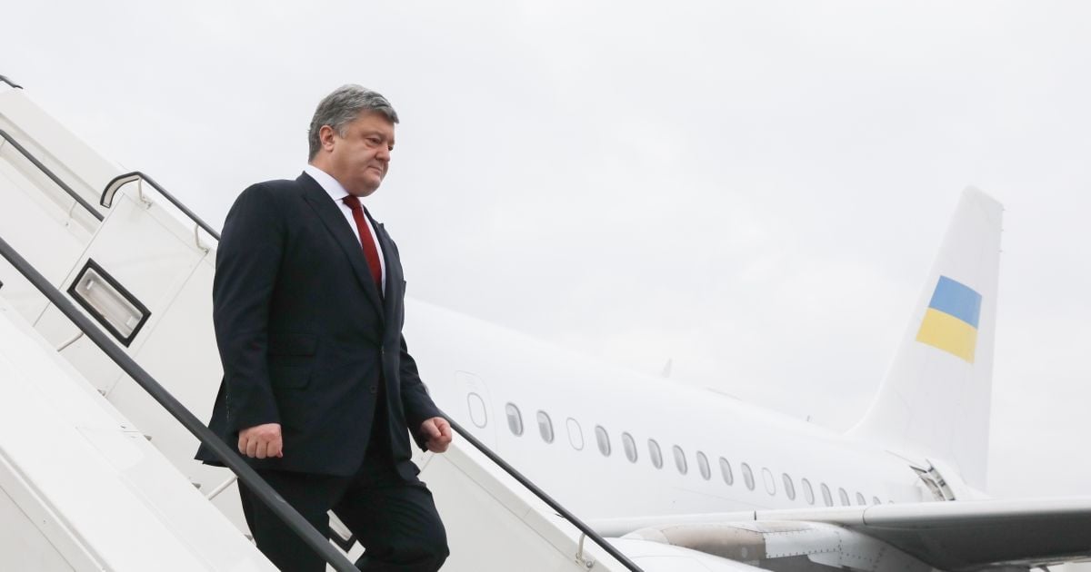 Чрезвычайная ситуация: из-за обстрелов боевиков в Авдеевке Порошенко прервал визит в Германию