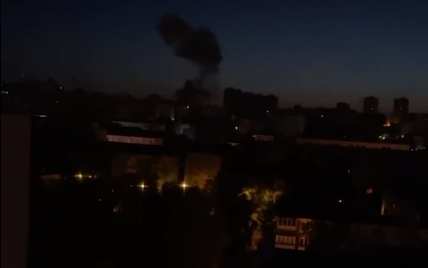 У російському Бєлгороді пролунали вибухи: над містом видно клуби диму (відео)