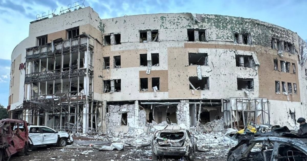 The aftermath of the shelling of Zaporizhzhia on August 10 / Photo: t.me/kurtievofficial