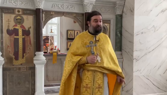 Скандальний священник РПЦ закликав окупантів заряджати "Гради" з молитвою