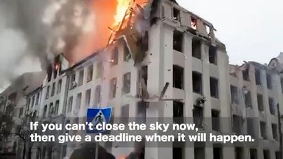 Украинцы просят НАТО закрыть небо над страной