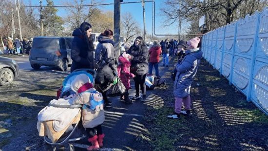 Росіяни вивозять родини солдатів "армії ЛНР" до РФ - Центр національного спротиву