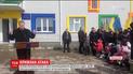 На Рівненщині бурулька з даху дитсадка ледь не поцілила у охоронця Порошенка