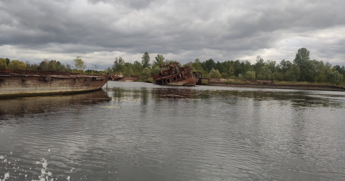 Незвідана зона. Туристам пропонують сталкінг на всюдиходах (11 фото)