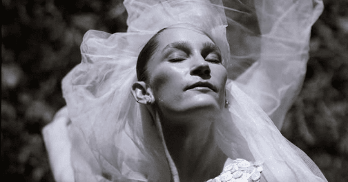 instagram.com/elliemisner