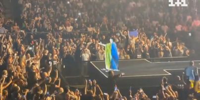 Музика не поза політикою: як світові зірки збирають гроші та підтримують Україну